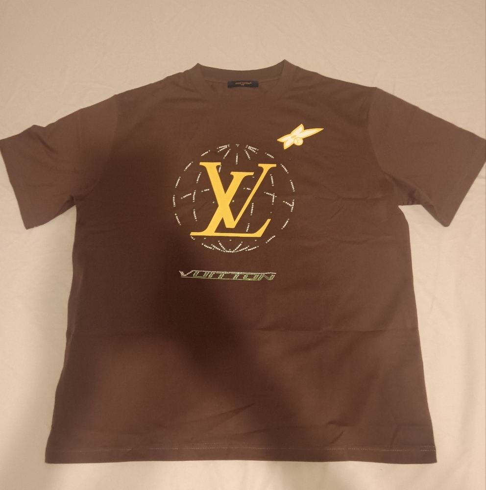 AUTHENTICATED Louis Vuitton Washed Embellished Cotton T-shirt